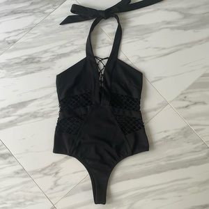 ESSUE Women’s Black Sexy Open Back Bodysuit Size S